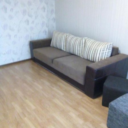 Квартира В Районі Автовокзалу Поряд Обллікарня 罗夫诺 外观 照片